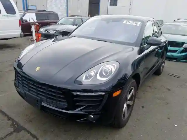 WP1AA2A54JLB14024 2018 PORSCHE MACAN-1