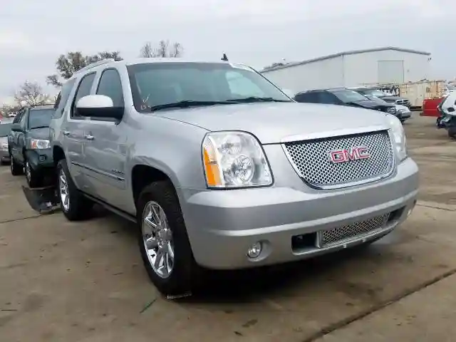 1GKS2EEF6BR209033 2011 GMC YUKON DENALI-0