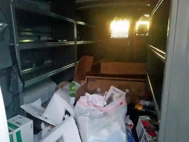 1N6BF0KM0JN819048 2018 NISSAN NV 1500 S-5