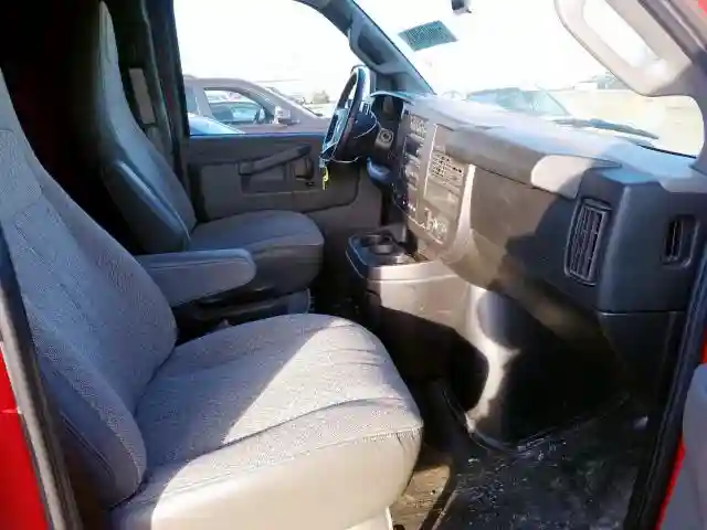 1GCWGBFGXJ1342170 2018 CHEVROLET EXPRESS G2500-4