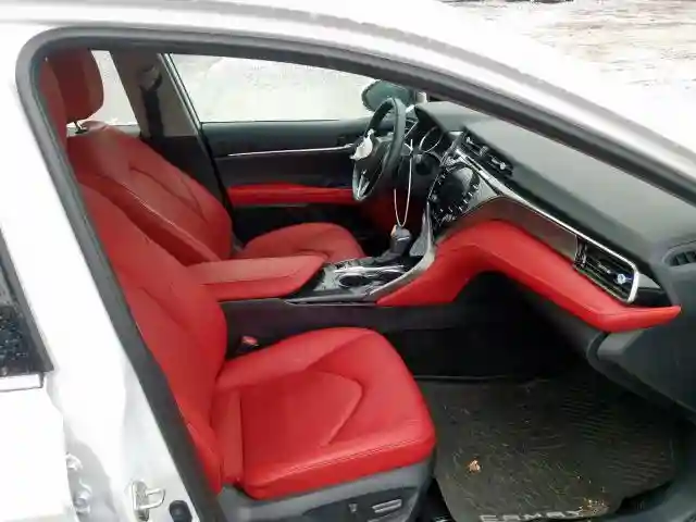 4T1B61HK7KU800529 2019 TOYOTA CAMRY XSE-4