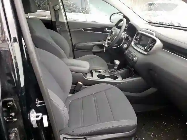 5XYPGDA32KG511054 2019 KIA SORENTO LX-4