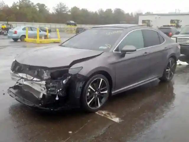 4T1B61HK6KU711454 2019 TOYOTA CAMRY XSE-1
