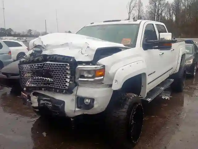 1GT12UE87GF262819 2016 GMC SIERRA K2500 DENALI-1
