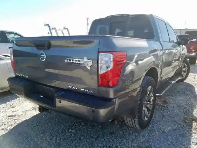 1N6AA1E53JN540102 2018 NISSAN TITAN SV-3