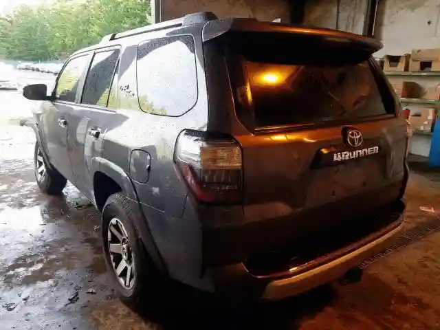 JTEBU5JR4J5592509 2018 TOYOTA 4RUNNER SR5/SR5 PREMIUM-2