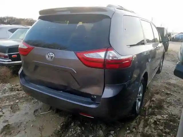 5TDKZ3DC8HS843280 2017 TOYOTA SIENNA LE-3