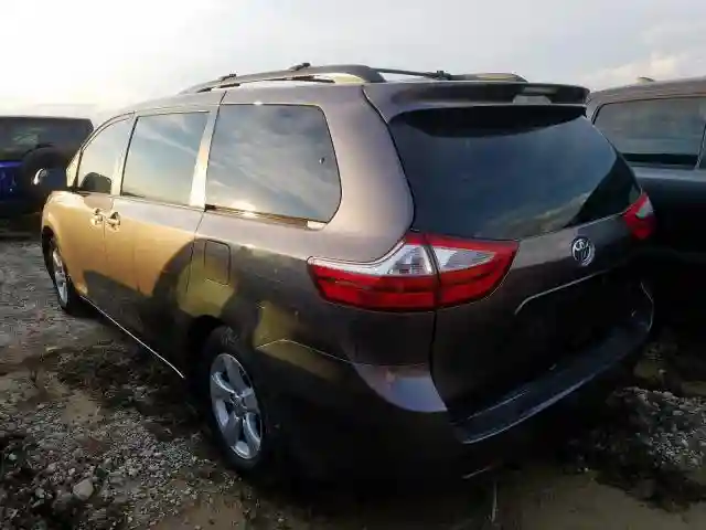 5TDKZ3DC8HS843280 2017 TOYOTA SIENNA LE-2