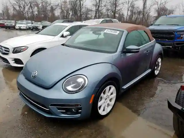 3VW5DAAT3KM506251 2019 VOLKSWAGEN BEETLE S-1
