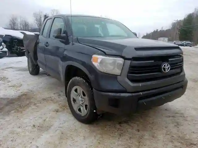 5TFUM5F10FX061335 2015 TOYOTA TUNDRA DOUBLE CAB SR/SR5-0