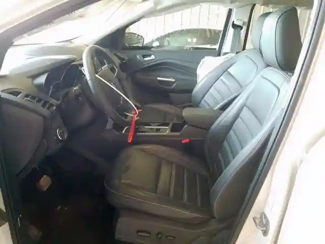 1FMCU0HD8KUA79014 2019 FORD ESCAPE SEL-4