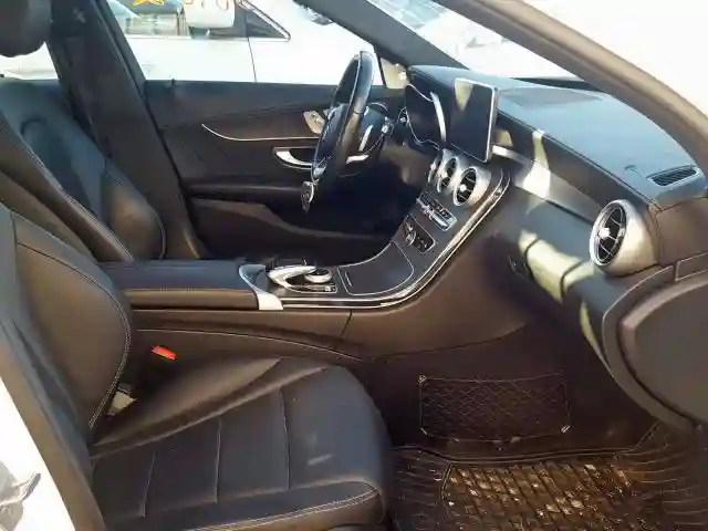 55SWF4KB5GU176051 2016 MERCEDES-BENZ C 300 4MATIC-4
