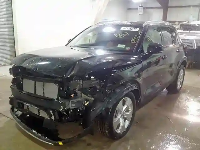 YV4162XZ9K2010291 2019 VOLVO XC40 T5 MOMENTUM-1