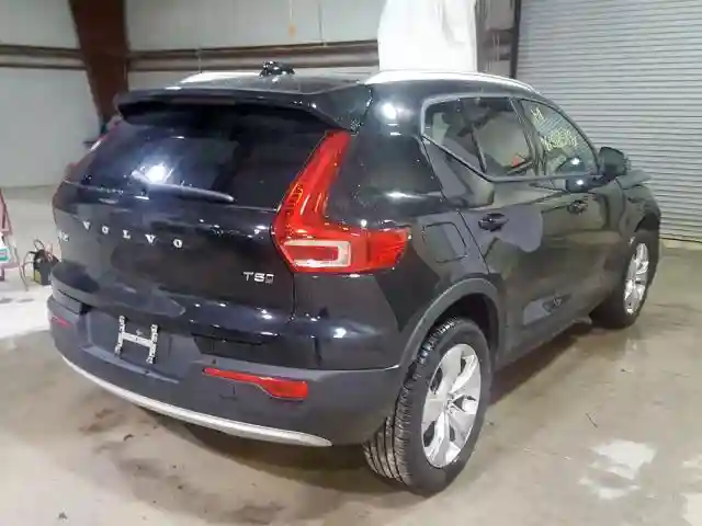YV4162XZ9K2010291 2019 VOLVO XC40 T5 MOMENTUM-3