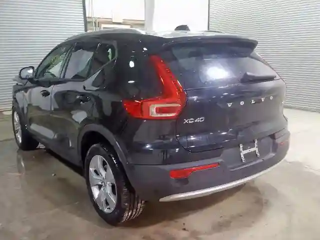 YV4162XZ9K2010291 2019 VOLVO XC40 T5 MOMENTUM-2