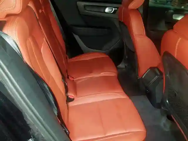 YV4162XZ9K2010291 2019 VOLVO XC40 T5 MOMENTUM-5