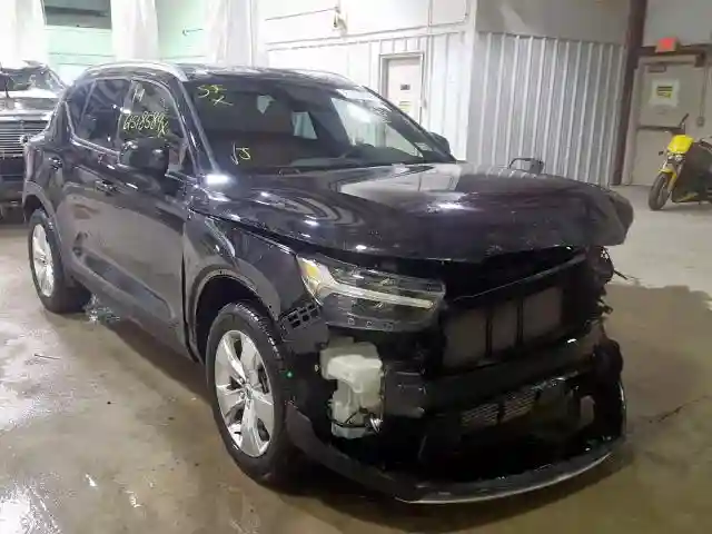 YV4162XZ9K2010291 2019 VOLVO XC40 T5 MOMENTUM-0