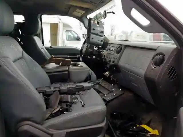 1FD0X5HT8GEA30072 2016 FORD F550 SUPER DUTY-4