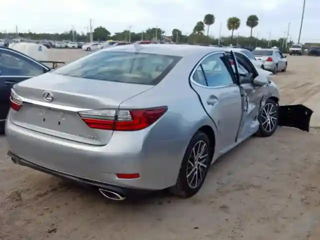 58ABK1GGXJU102920 2018 LEXUS ES 350-3