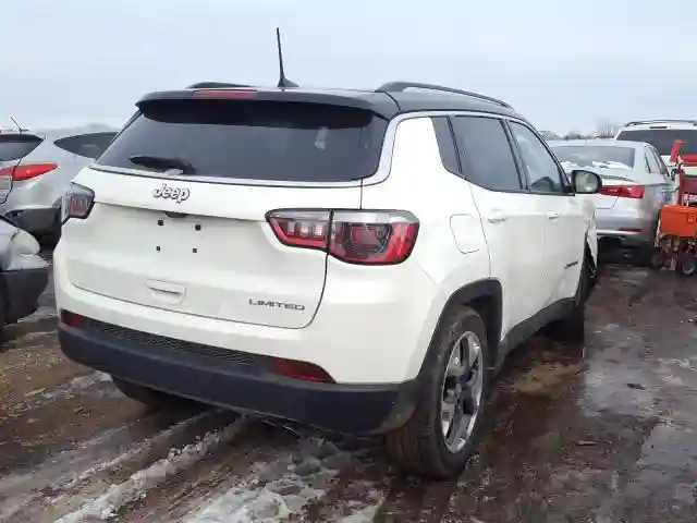 3C4NJCCB4JT411195 2018 JEEP COMPASS LIMITED-3