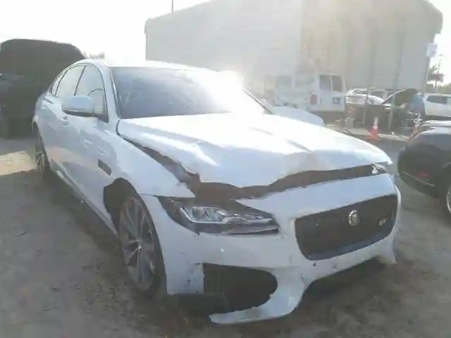 SAJBG4BV8GCY04366 2016 JAGUAR XF S-0