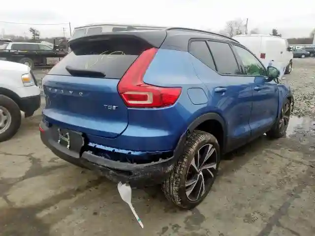YV4162UM3L2191642 2020 VOLVO XC40 T5 R-DESIGN-3