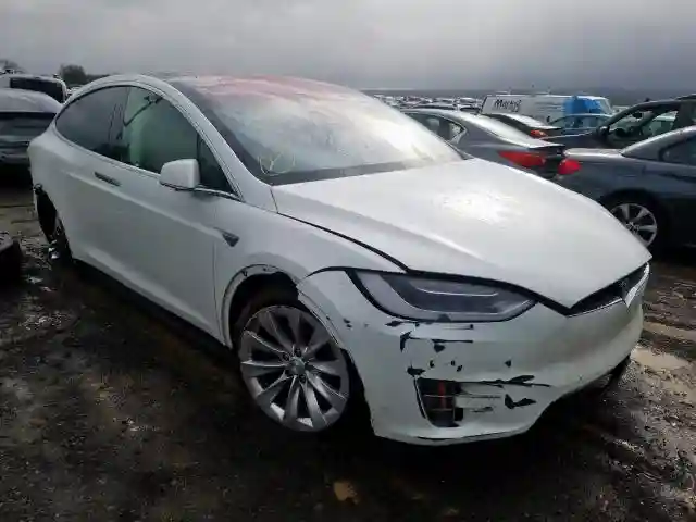 5YJXCAE27GF004242 2016 TESLA MODEL X-0