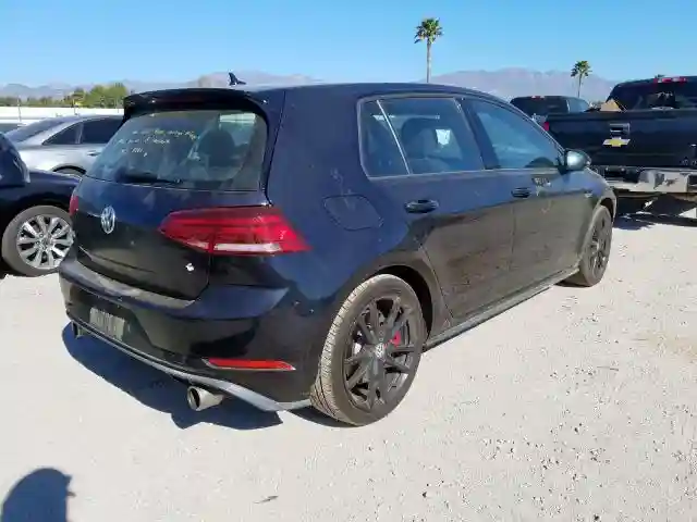 3VW5T7AU4KM006498 2019 VOLKSWAGEN GTI AUTOBAHN-3
