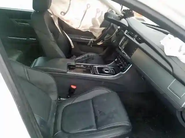 SAJBJ4BV5GCY18310 2016 JAGUAR XF PREMIUM-4