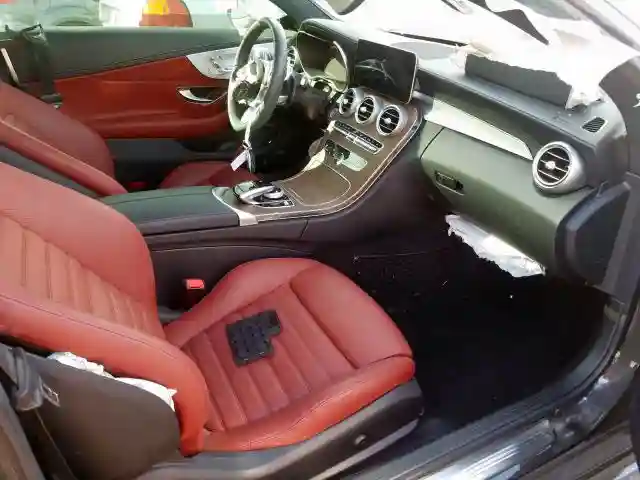 WDDWJ8DB0KF769556 2019 MERCEDES-BENZ C 300-4