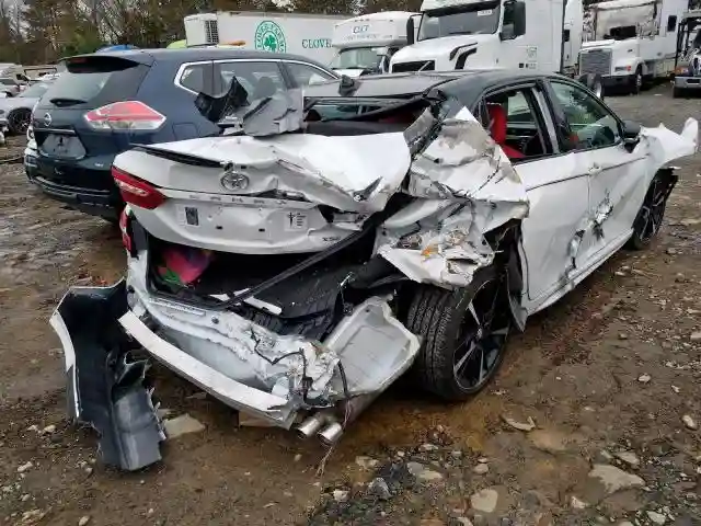 4T1B61HK8KU268644 2019 TOYOTA CAMRY XSE-3