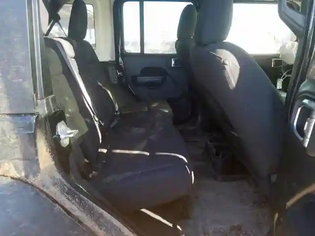 1C4HJXDGXKW641513 2019 JEEP WRANGLER UNLIMITED SPORT-5