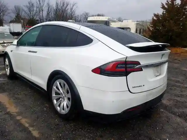 5YJXCAE27GF004242 2016 TESLA MODEL X-2