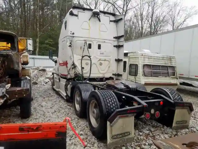 1FUJGLD52ELFP1823 2014 FREIGHTLINER CASCADIA 125-2