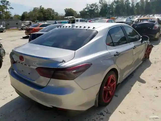 4T1B11HK2KU725558 2019 TOYOTA CAMRY L-3