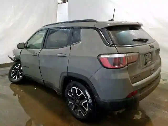3C4NJDAB1KT840305 2019 JEEP COMPASS SPORT-2