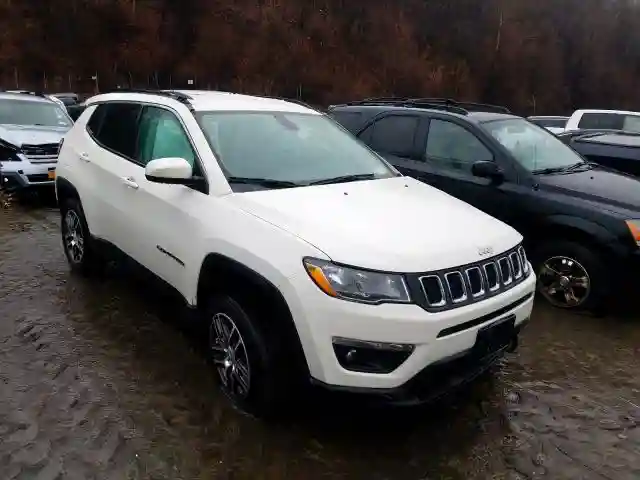 3C4NJDBB5JT436372 2018 JEEP COMPASS LATITUDE-0