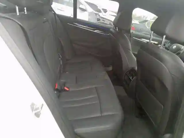 WBAJA5C5XKWW29624 2019 BMW 530 I-5