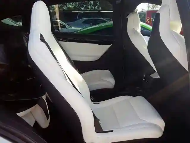 5YJXCBE29JF136299 2018 TESLA MODEL X-5