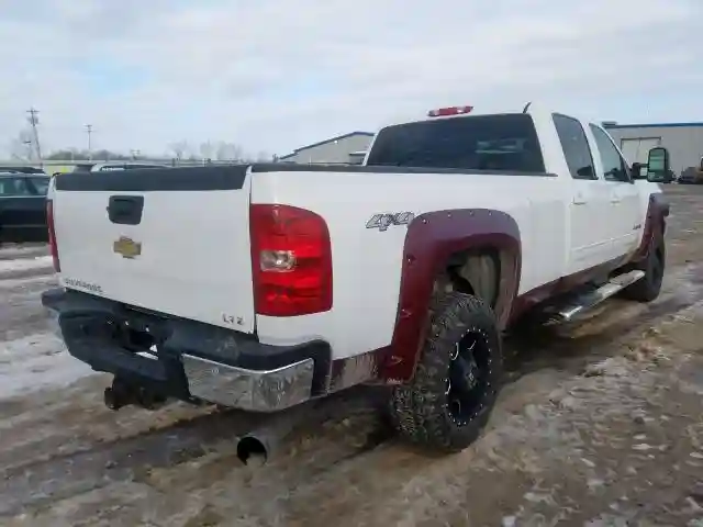 1GC4K1C81BF246395 2011 CHEVROLET SILVERADO K3500 LTZ-3