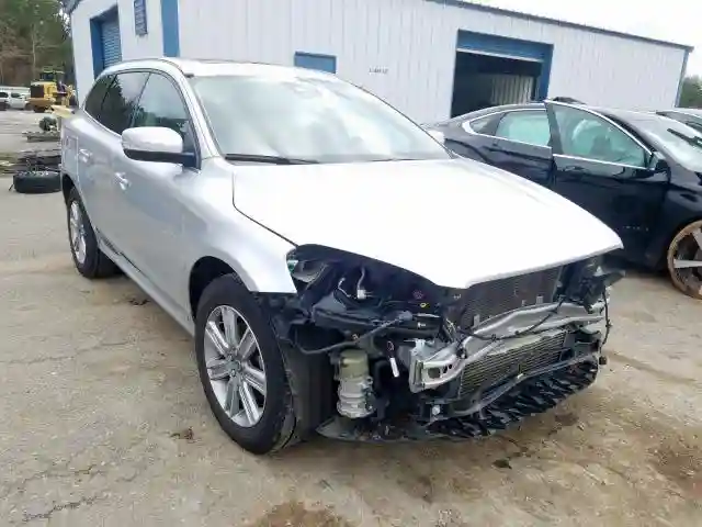 YV440MRU9H2001448 2017 VOLVO XC60 T5 INSCRIPTION-0