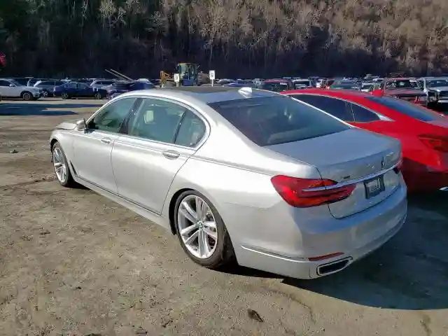 WBA7F2C51KB239139 2019 BMW ALPINA B7-2
