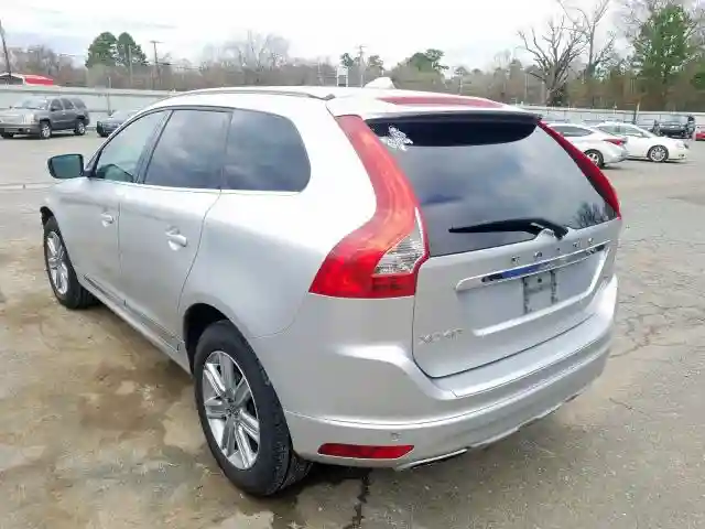 YV440MRU9H2001448 2017 VOLVO XC60 T5 INSCRIPTION-2