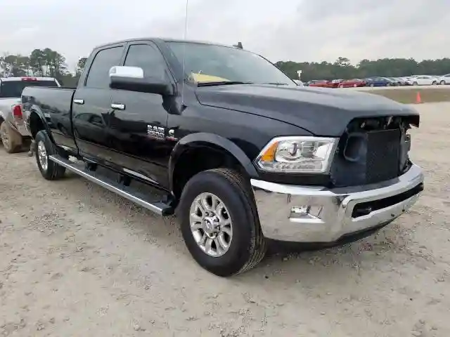 3C6UR5KL7JG148596 2018 RAM 2500 LARAMIE-0
