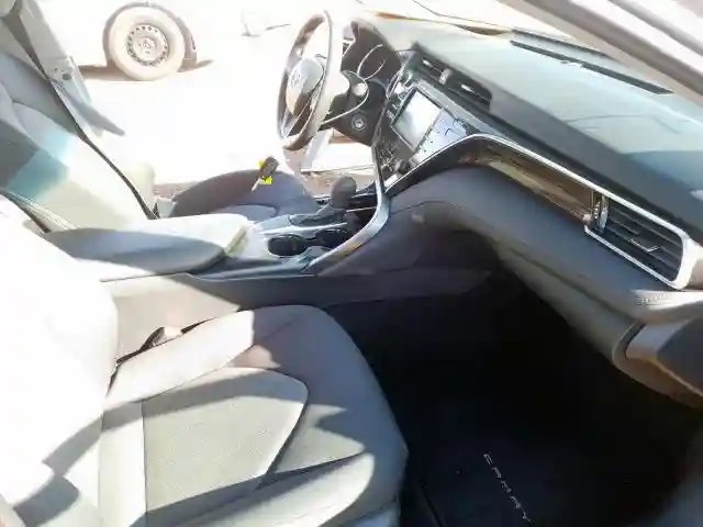 4T1B11HK0JU515961 2018 TOYOTA CAMRY L-4