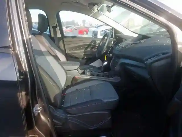 1FMCU0F72KUC54774 2019 FORD ESCAPE S-4
