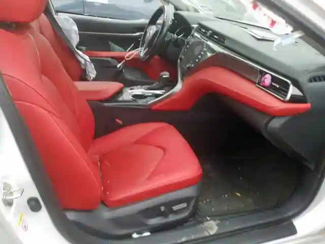 4T1B61HK1KU753840 2019 TOYOTA CAMRY XSE-4
