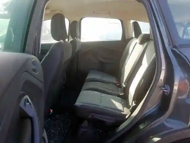 1FMCU0F72KUC54774 2019 FORD ESCAPE S-5