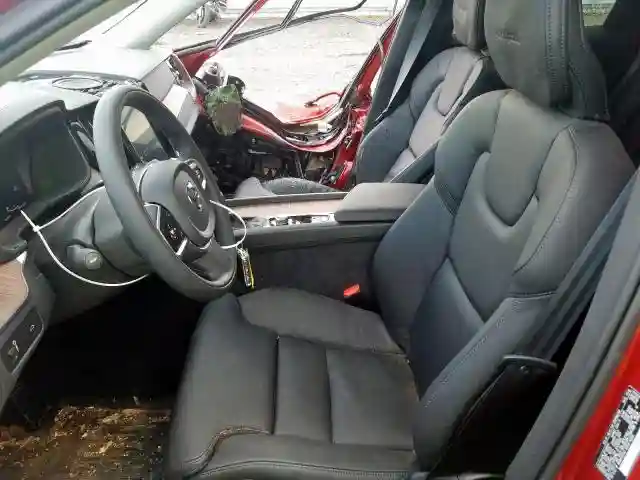 YV4A22RL2K1390942 2019 VOLVO XC60 T6 INSCRIPTION-4