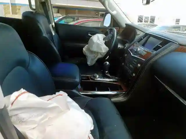 JN8AY2NC8J9557106 2018 NISSAN ARMADA SV-4